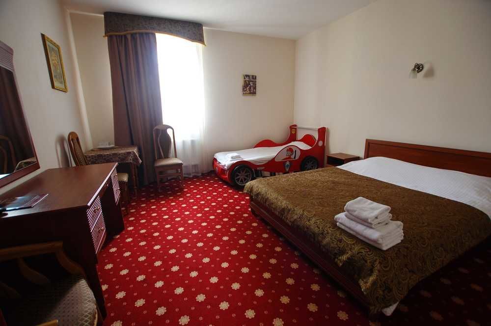 Hotel Lavilia Kyiv Exterior photo